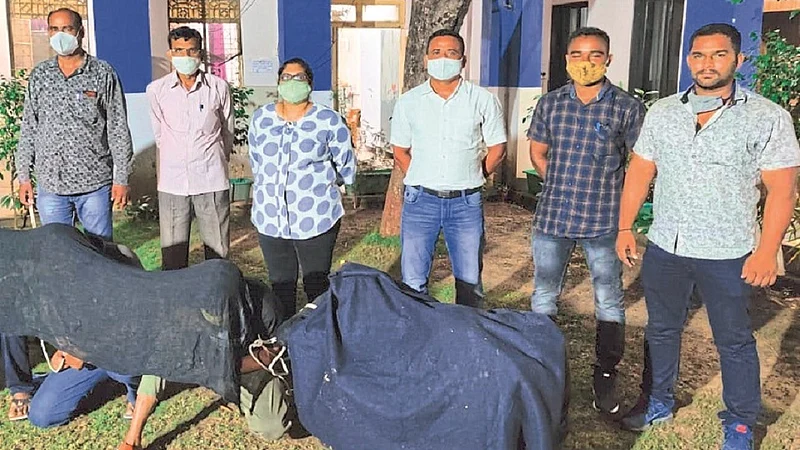 Police arrested famous chain snatching gang