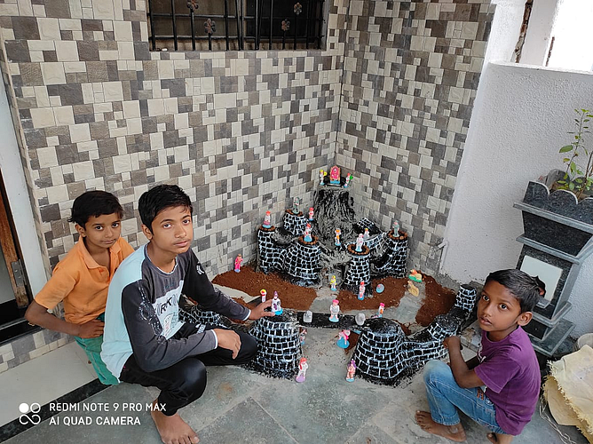 Children are busy building forts for Diwali