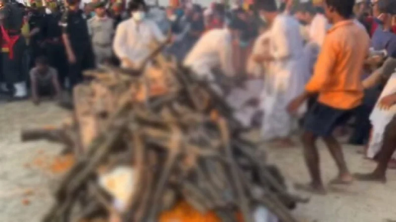 ram vilas paswan funeral chirag paswan fainted