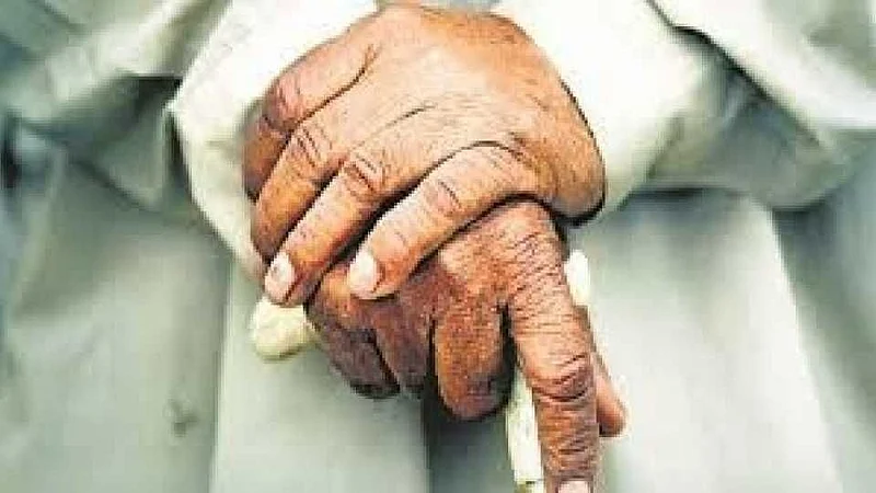 Corona is affecting the mentality of senior citizens who have to stay at home Nashik News
