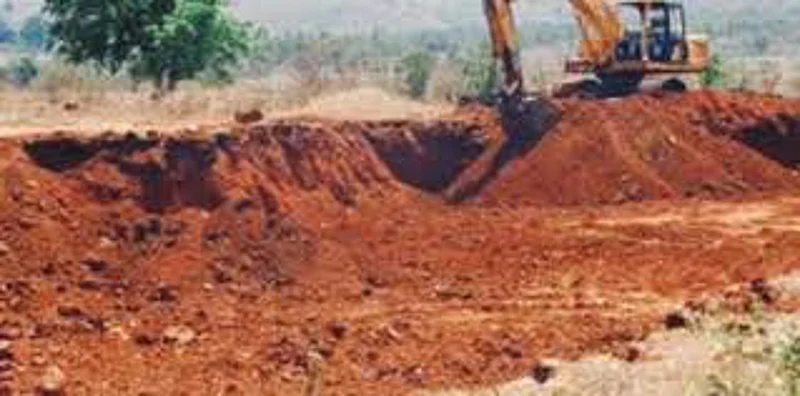 Diging land