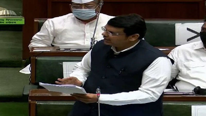 सचिन वाझे वादात, मनसुख हिरेन मृत्यू प्रकरणी विधानसभेत रणकंदन}