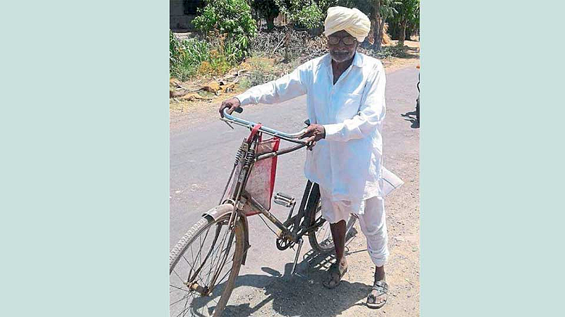 रामापूर - येथील गणपती यादव (सायकलवाले मामा).