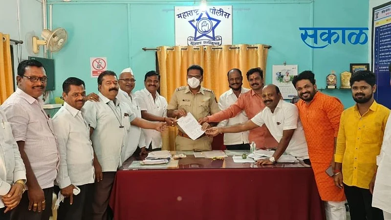 Illegal trades should be stopped immediately in Mangalvedha taluka, otherwise all party office bearers will agitate.jpg