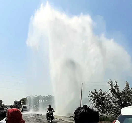 Jalna-Jayakwadi Pipeline Broken