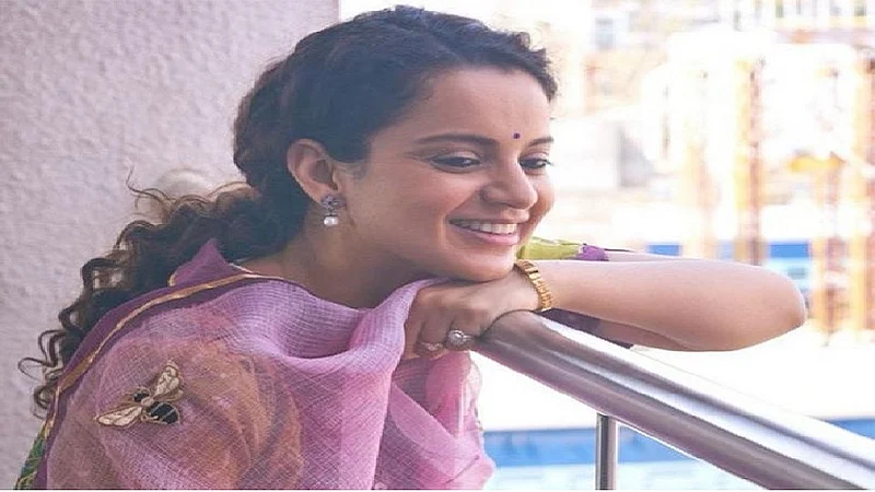 मुंबई पोलिसांविरोधात ट्विट करणं कंगनाला महागात, तक्रार दाखल