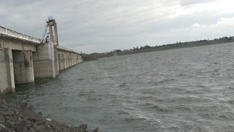 LATUR MANJRA DAM.jpg