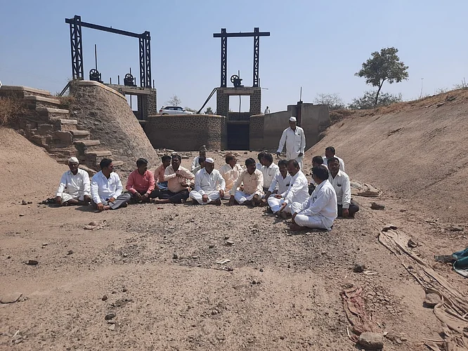 Outrage in Pandharpur taluka for neera water