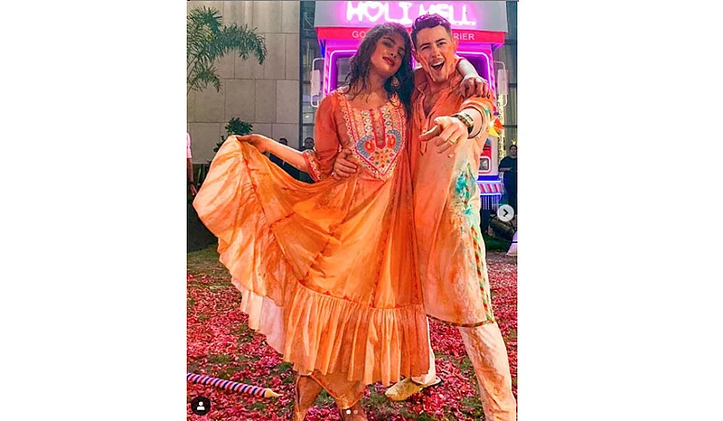 Priyanka Chopra and Nick jonas Holi Celebration Video Vral on Social Media