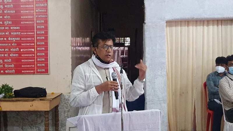 Baramati Agro initiative to dose animals in Karjat and Jamkhed talukas