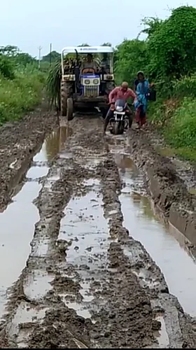 Pits on the road at Wanjulpoi in Rahuri taluka