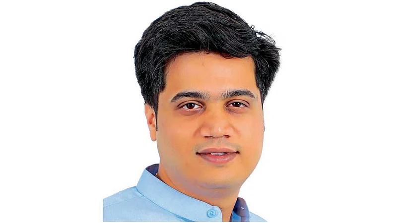 रोहित पवार