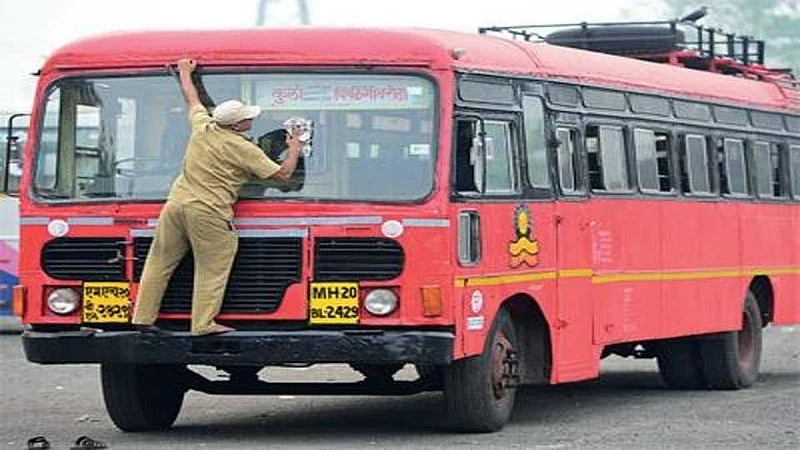 राज्य शासनाच्या धर्तीवर एसटी कर्मचाऱ्यांना मिळणार असाधारण रजा