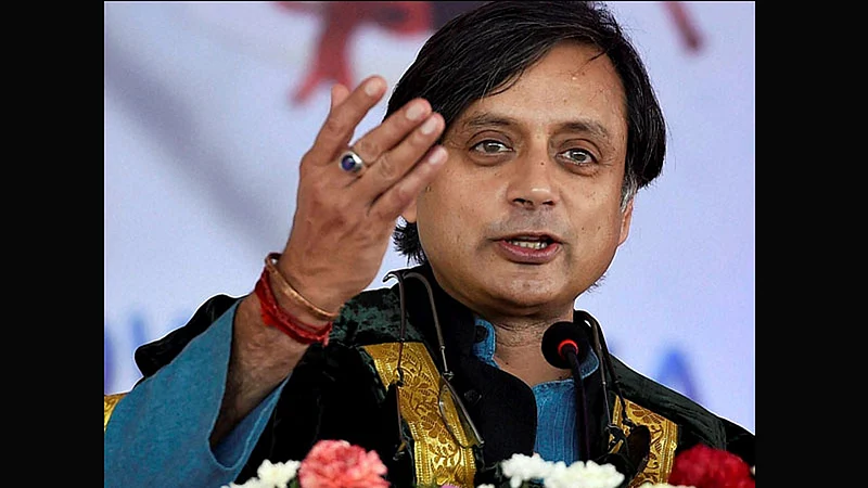 नागरिकत्व दुरुस्ती विधेयकावर काय म्हणाले, काँग्रेस नेते शशी थरूर?