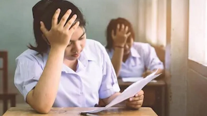 Students_Exams