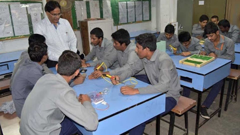 Students_MCVC
