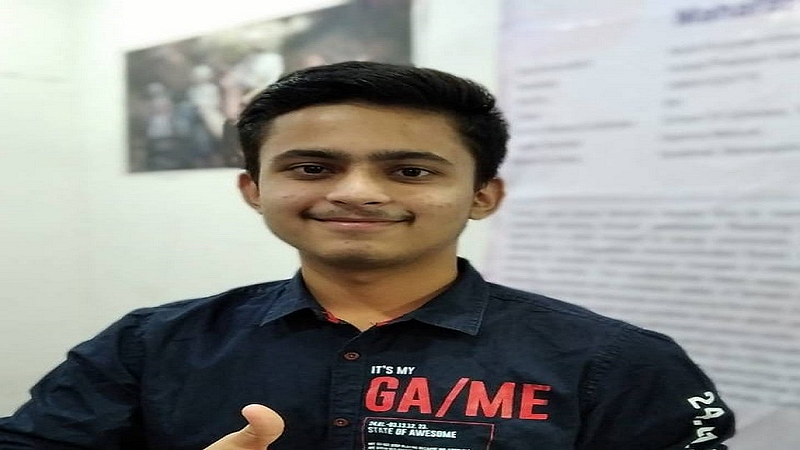 Aniket kakde got APJ abdul kalam innovation award