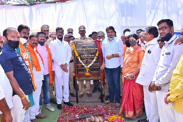 Development work will be done in Rohit Pawar's constituency - Desai