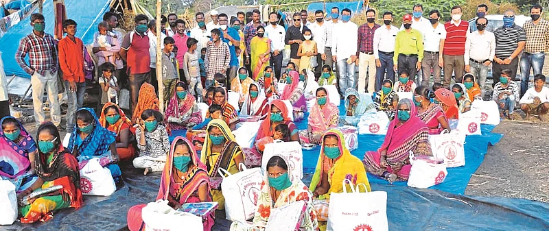 Rotary makes Diwali sweet for sugarcane workers