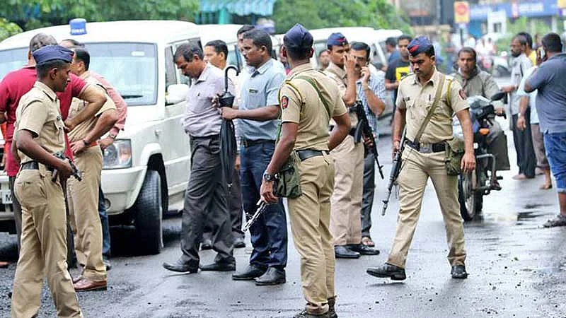दिल्ली हिंसाचाराच्या पार्श्वभूमीवर मुंबईत पोलिसांचा मोठा निर्णय! वाचा बातमी