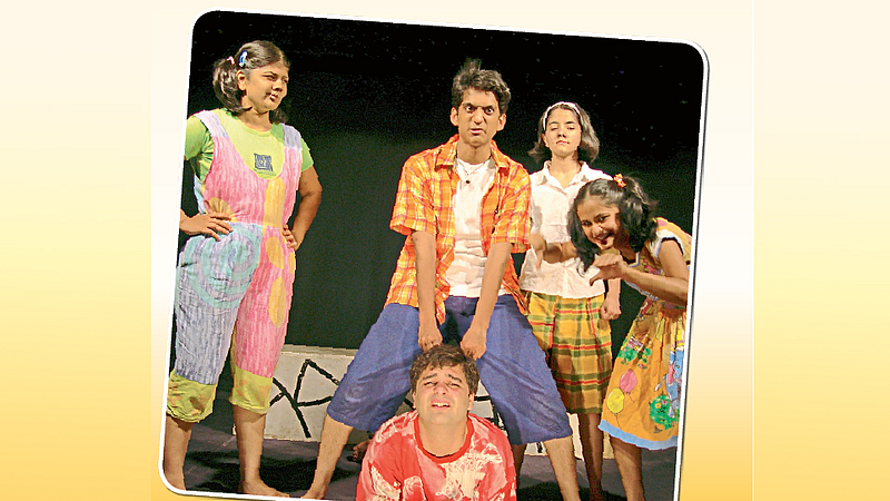 Marathi balnatya spardha file photo