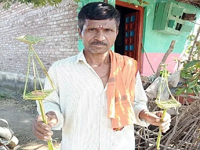 Akola News: For the last 20 years, they have been making Diwali lights