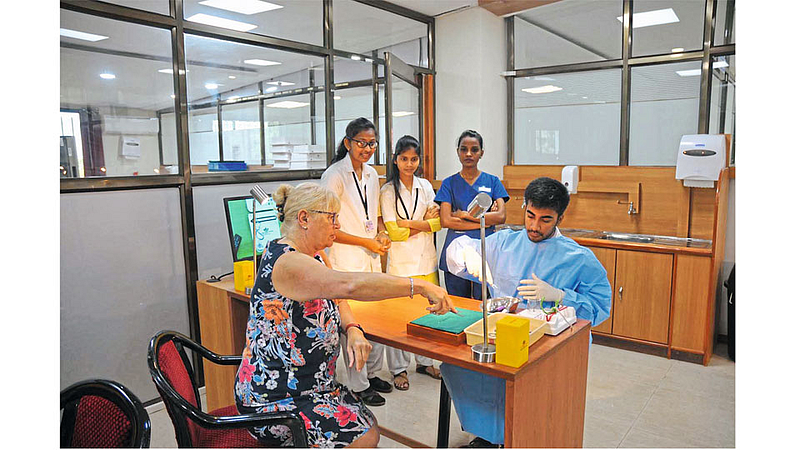 ratnagiri khed surgery campaign on england doctor kokan marathi news