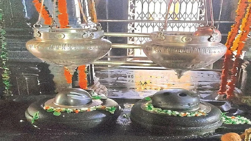 people pray and do puja of God Yum in this temple must read story