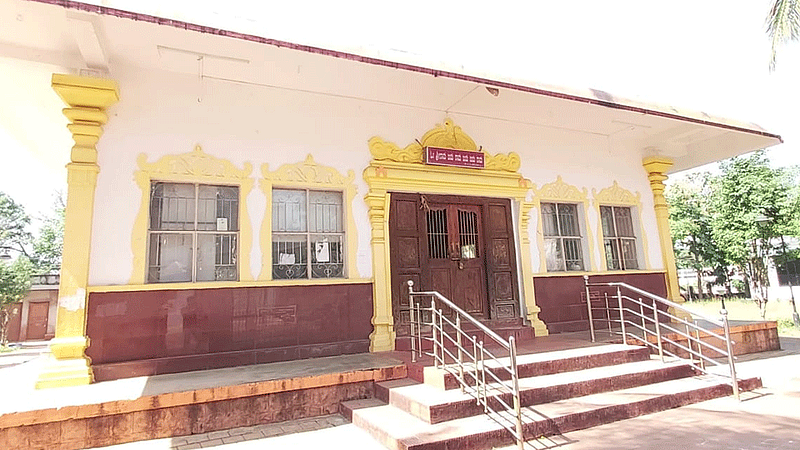 theft of four lakh issues in belgaum hanuman temple
