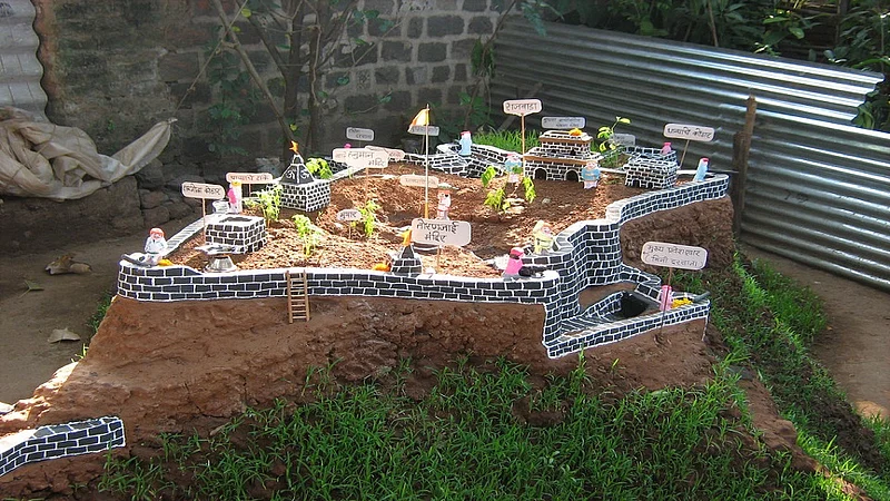 people out of state are making castles in diwali
