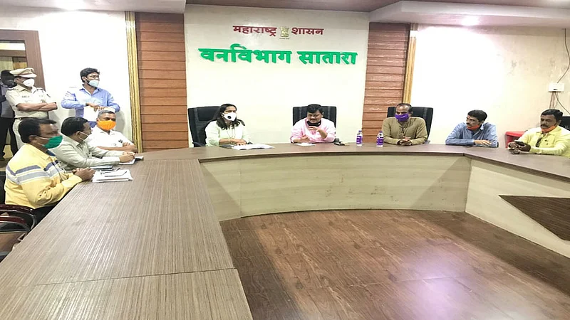 निष्ठावंतावरील अन्याय खडसेंना कधीच दिसला नाही : प्रवीण दरेकर
