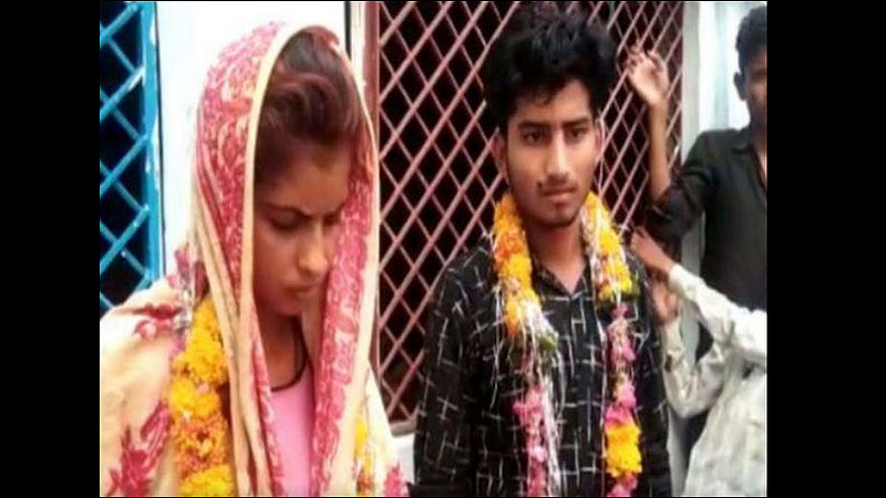 lockdown girl marry boyfriend after denied groom jhansi at up