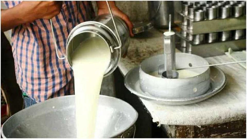 मोठी बातमी - कोरोनामुळे मुंबईचा दूध पुरवठा होऊ शकतो बंद; जाणून घ्या कारण...