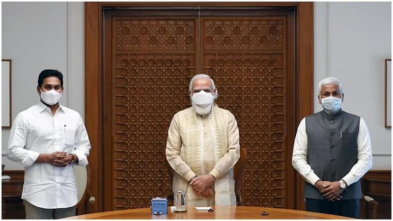 modi ys reddy main.jpg