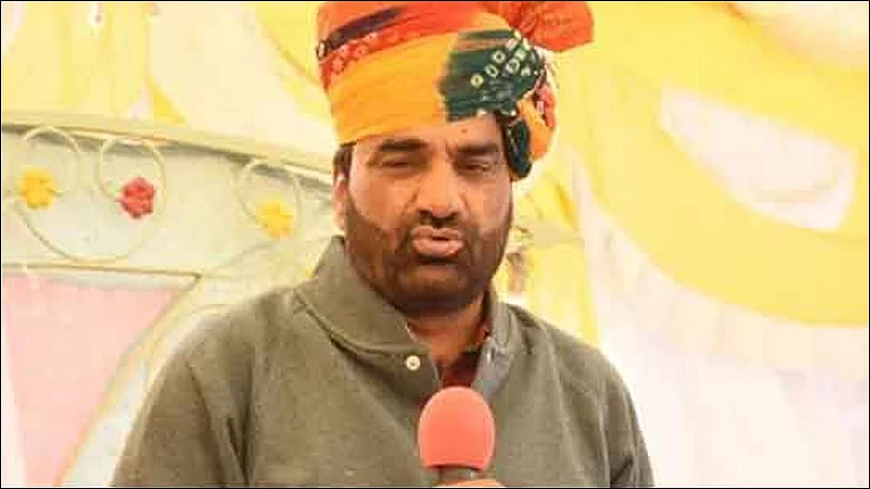 positive in delhi negative in jaipur mp hanuman beniwal shares both coronavirus test reports