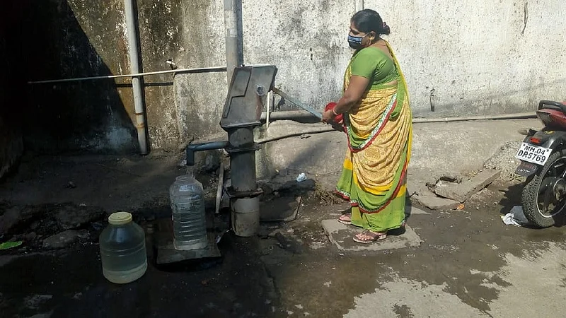 कळवा, मुंब्रामध्ये गेल्या 4 दिवसांपासून 'पाण्याची आणीबाणी'