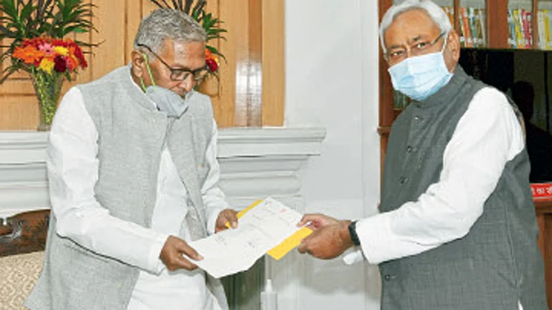 नितिशकुमार यांच्या नावावर उद्या ‘मोहर’; राज्यपालाकडे दावाही करणार