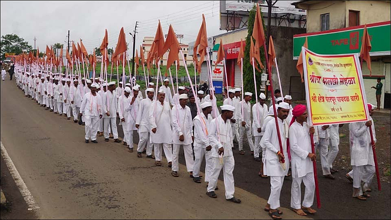गजानन महाराजांच्या पालखीचे शहरात आगमन