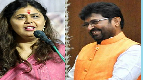 pankja munde and khotkar.png