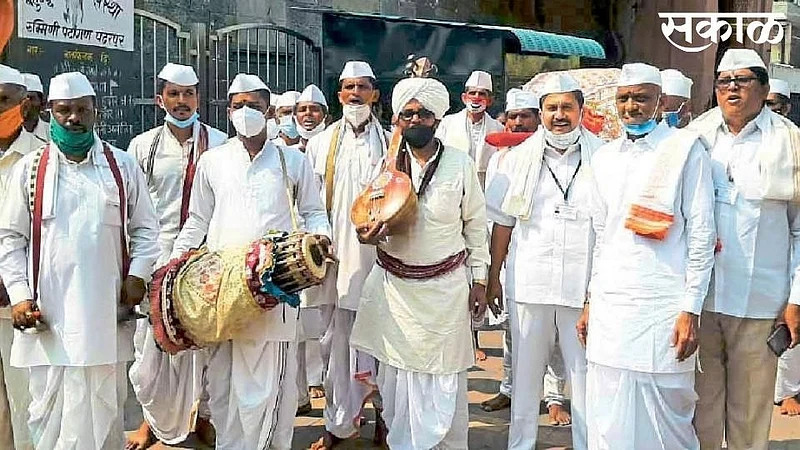 kokan people going to pandharpur for magh vari from khed ratnagiri