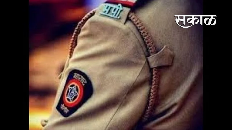‘खाकी’च्या सतर्कतेमुळे वाचला दिव्यांग दांपत्याचा जीव !}