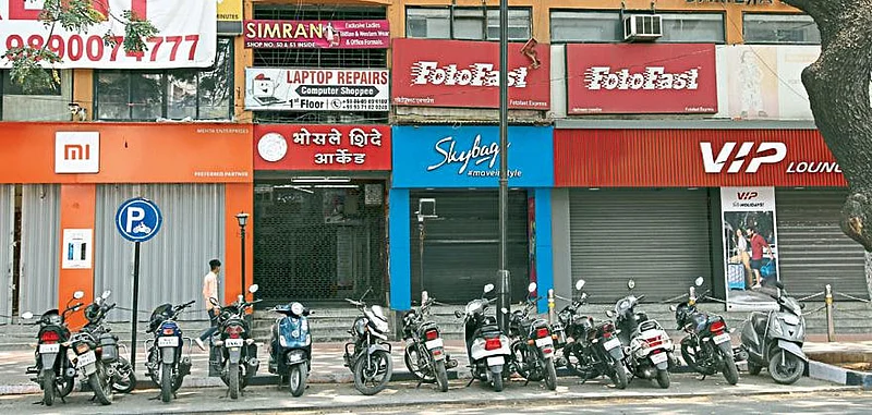 अखेर 'सकाळ'च्या पाठपुराव्याला यश; पुण्यातील दुकानांबाबत झाला मोठा निर्णय