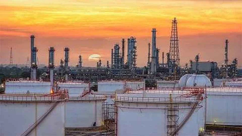 What Signal Will Chief Minister Uddhav Thackeray Give To Refinery Project
