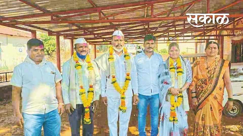 भावजय सरपंच, दीर उपसरपंच; अंधारी-कासला शेलार कुटुंबात आनंदाेत्सव