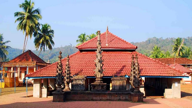 sindhudurg kudal walawalkar special story Village without teak including home in kokan