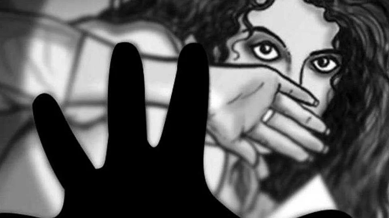 minor girl physical abused in ghuggus of chandrapur