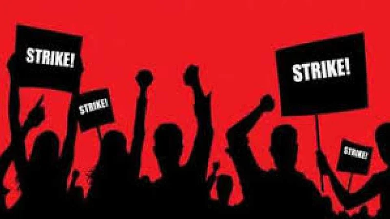 Akola News: Government cheats graduate part-time employees