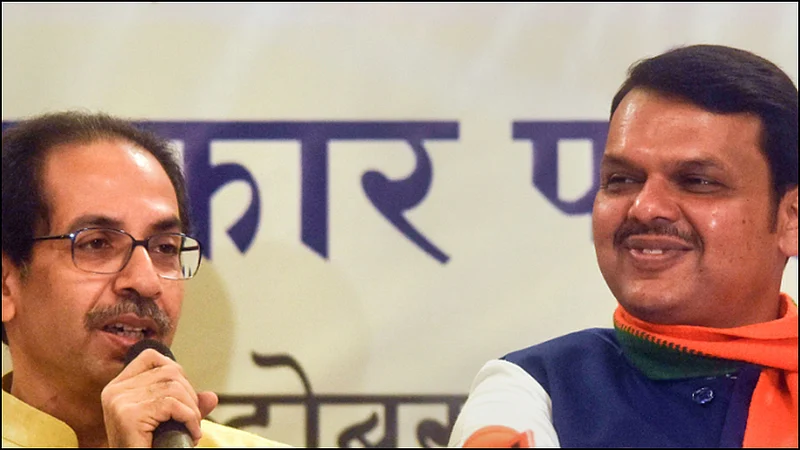 Devendra Fadnavis Uddhav Thackeray