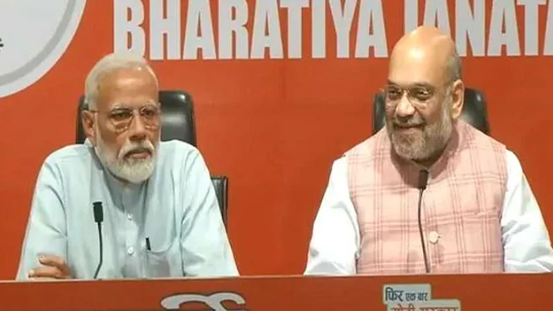मोदींचा 'मौन' राग; पत्रकारांच्या प्रश्नांना उत्तरे नाहीच