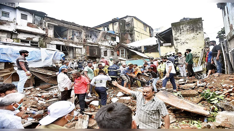 नागपाडा दुर्घटनेतील इमारत मालकाचा जामीन नामंजूर; खबरदारीअभावी घडली घटना